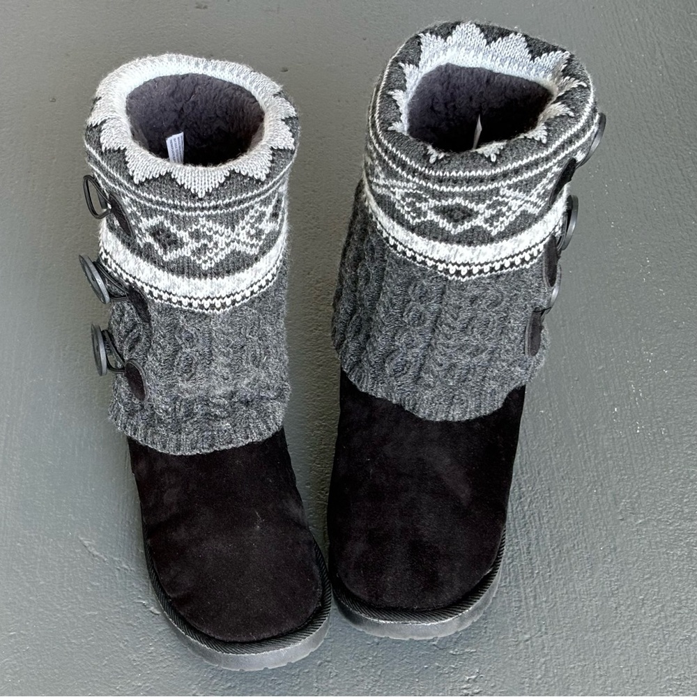 MUK LUK Cheryl Fair Isle Pattern Sweater Knit Fur Lined Side Button Boots - Picture 8 of 14